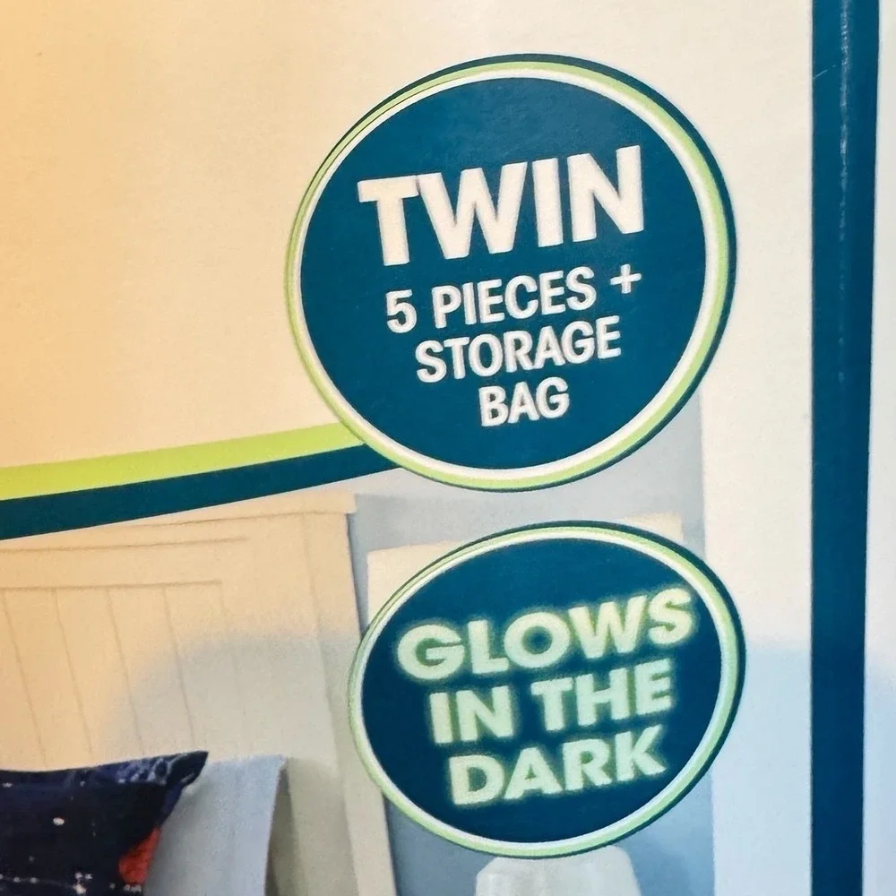 Your Zone Glow in the Dark Planets Space Twin Comforter Sheet Set 5pc + Bag NEW